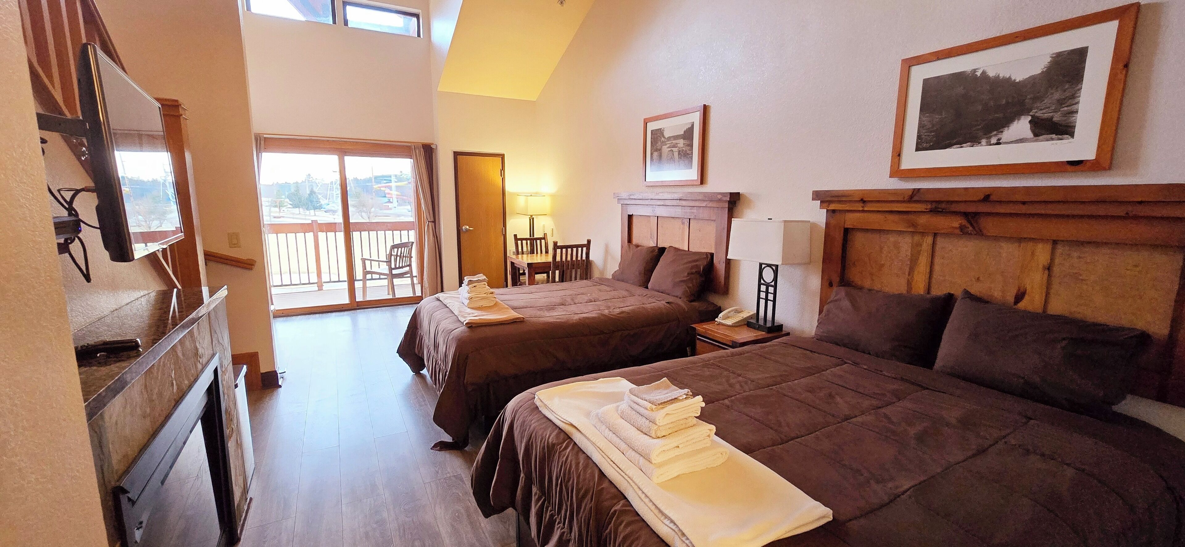 2 bedrooms, in-room safe, iron/ironing board, free WiFi