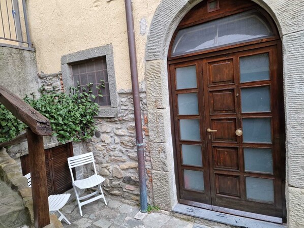 تفاصيل الفندق من الخارج