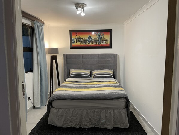 1 bedroom, WiFi, bed sheets - Domin White House 1 Bedroom (Cape Town)