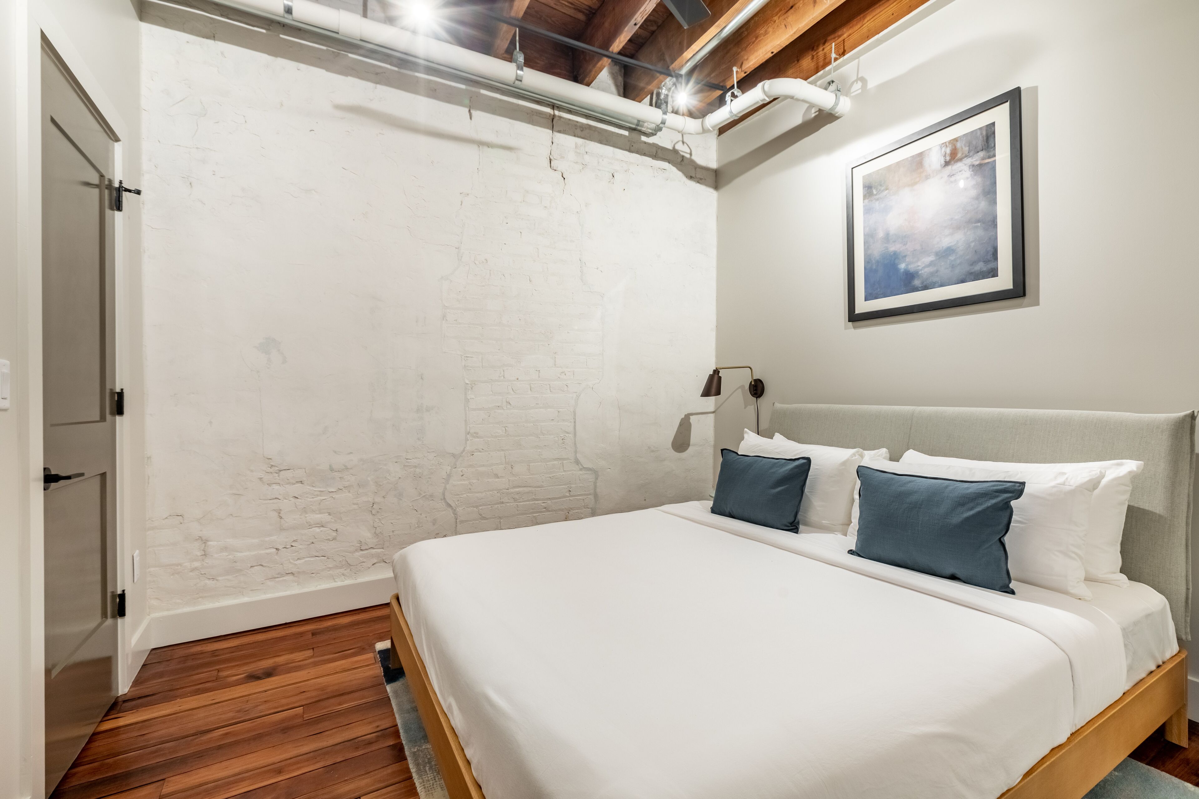 Egyptian cotton sheets, premium bedding, pillow-top beds, desk