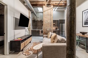 Smart TV, libros, películas con cargo, servicios de streaming