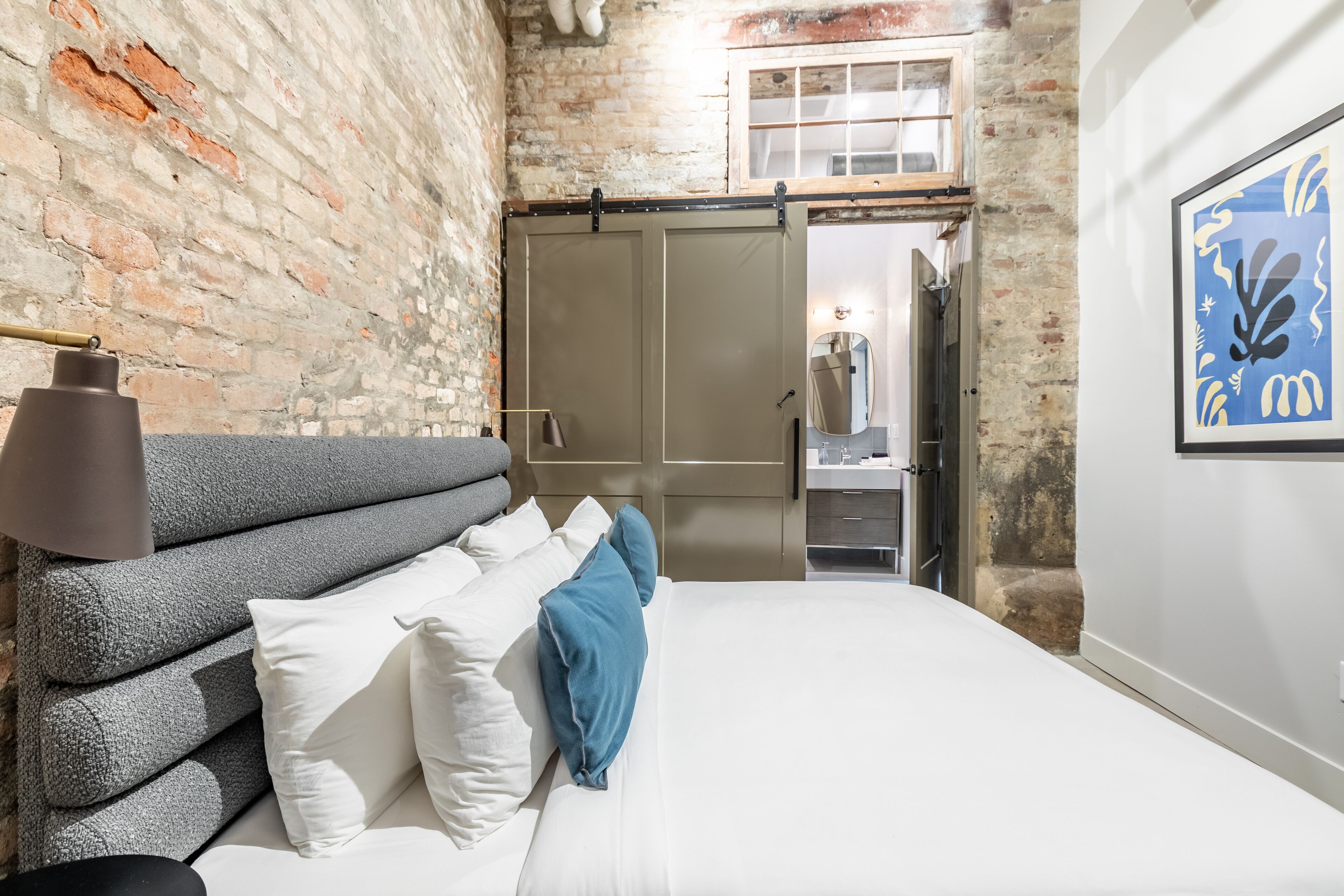 Luxury Suite, 3 Bedrooms, 2 Bathrooms | Egyptian cotton sheets, premium bedding, pillowtop beds