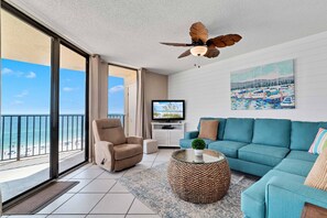 TV - Phoenix V 717 ~ In/Outdoor Pools, Hot Tub, Splash Pad + $400 FREE Activities Daily ~ Zoo/Parasail+ (Orange Beach)