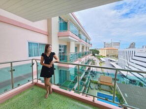 Grand Suite Double | Balcony view - Nanthana Villa (Pattaya)
