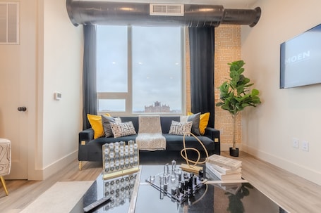 Smart-TV. Bright & Bold Escape with NYC Views+Free Parking. Sleeps 9+2Baths! 20% Off 7days