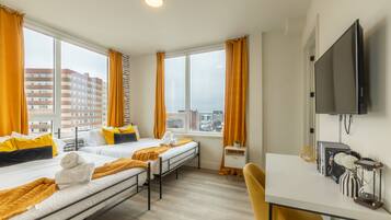 2 bedrooms, desk, free WiFi, bed sheets