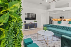 تلفزيون ذكي