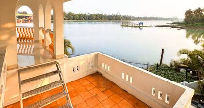 Charming Lake/River front 3 BHK VILLA for DAILY RENT in Cochin,ERNAKULAM