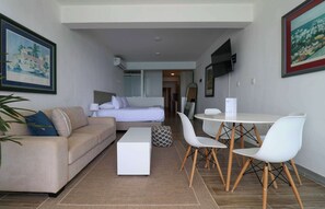 2 bedrooms, bed sheets