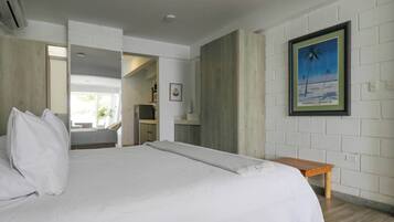 1 bedroom, bed sheets