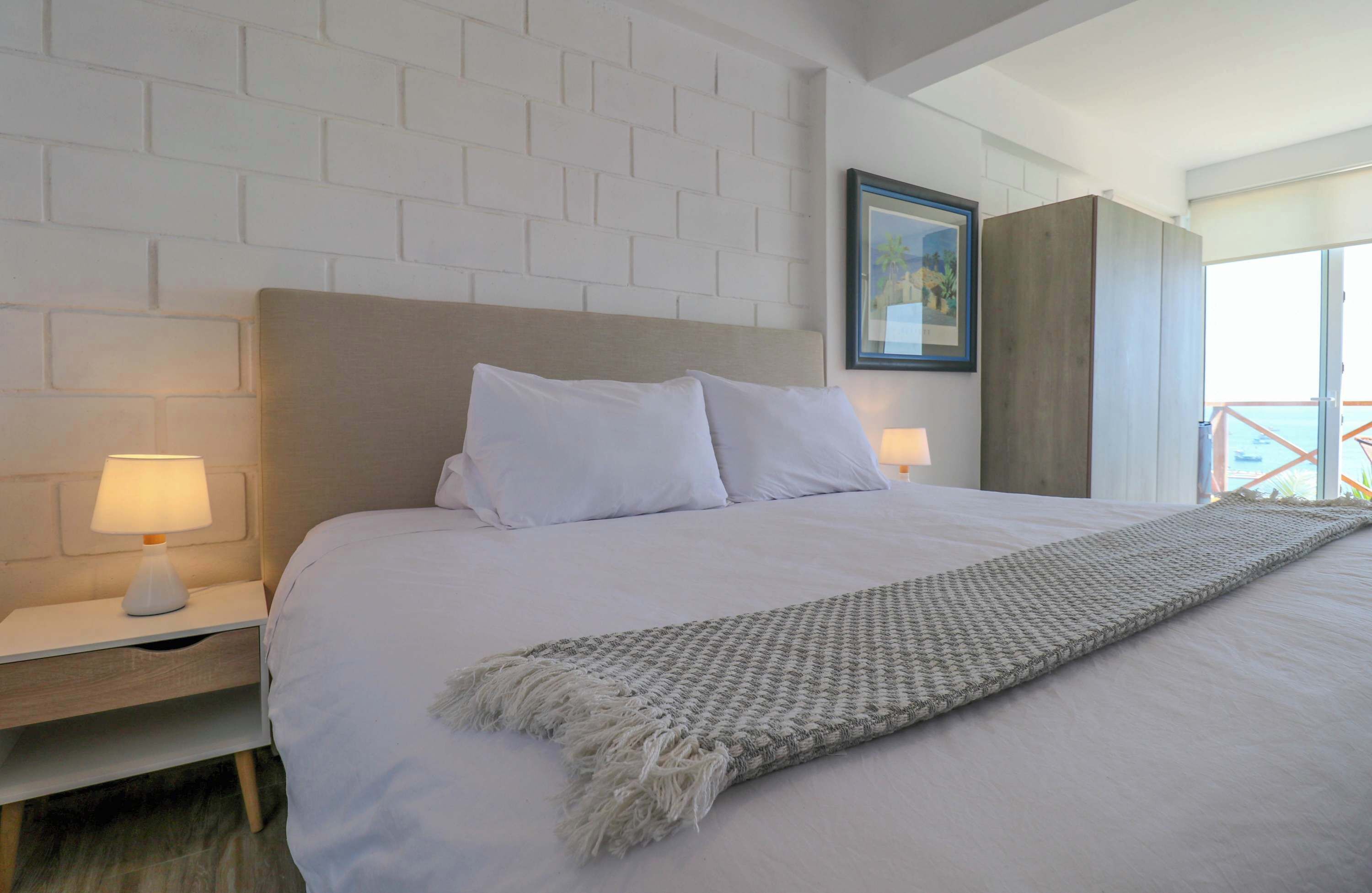 1 habitación y ropa de cama 