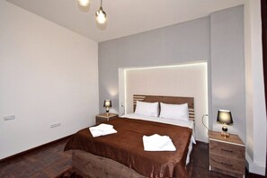 Basic Room | 8 bedrooms - Hotel Downtown (Yerevan)