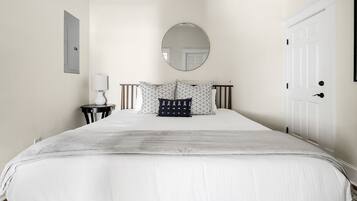 1 camera, ferro/asse da stiro, Wi-Fi, lenzuola