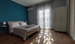 Room | 1 bedroom, free WiFi, bed sheets - Nirvana Experience bed and breakfast (Noepoli)
