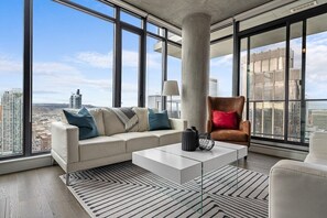 Téléviseur connecté, bureau