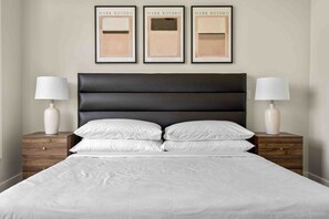 4 chambres, bureau, fer et planche à repasser, accès au Wi-Fi (inclus)