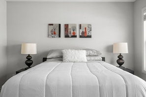 4 chambres, fer et planche à repasser, Wi-Fi gratuit, draps fournis