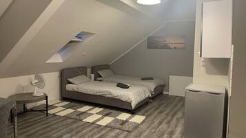 Bügeleisen/Bügelbrett, WLAN, Bettwäsche