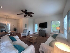 3 Schlafzimmer, Bügeleisen/Bügelbrett, Internetzugang, Bettwäsche