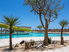 Pool - A spacious 3-bedroom escape offering stunning views and a comfortable setting for a relaxing getaway. (Cabo San Lucas)