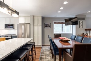 Dining - Park City Family Home - Steps to Main Street, Walk to Town Ski Lifts (Park City)