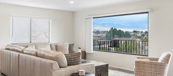 Cottonwood Retreat ~ Large Swim Spa & Views, Games, Sauna