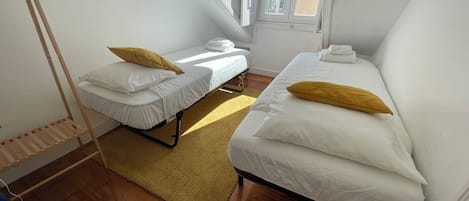 2 室のベッドルーム、アイロン / アイロン台、旅行用ベビーベッド、WiFi