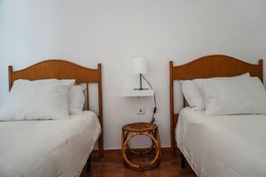2 bedrooms, iron/ironing board, travel crib, free WiFi