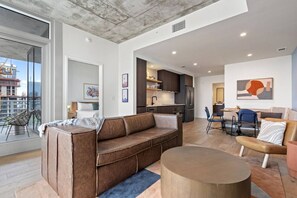 Televisie en een open haard