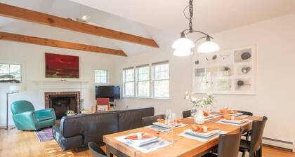 Perfectly private location w/deeded beach access!