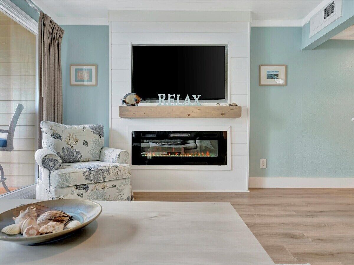 Oceans Pointe, an inspired Bayview condo, Htd Pool