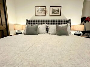 3 chambres, fer et planche à repasser, Wi-Fi gratuit, draps fournis