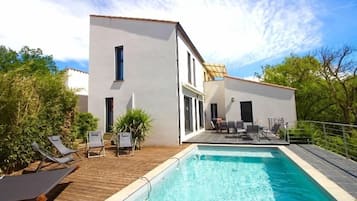 Piscine extérieure, piscine chauffée