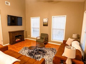 TV - River Run- Spring River Getaway (Hardy)