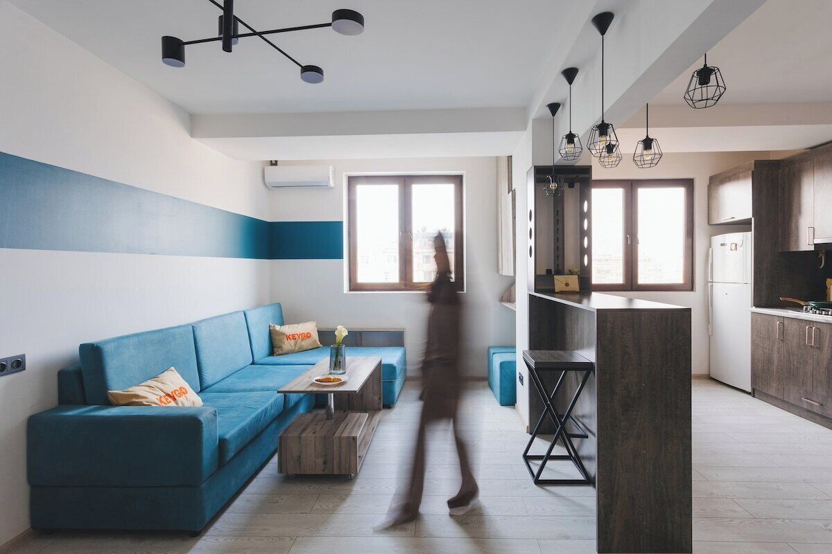 智能電視、書籍