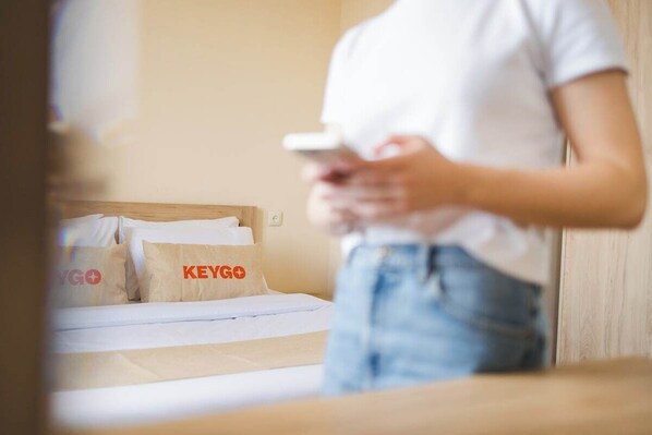 1 chambre, bureau, fer et planche à repasser, Wi-Fi