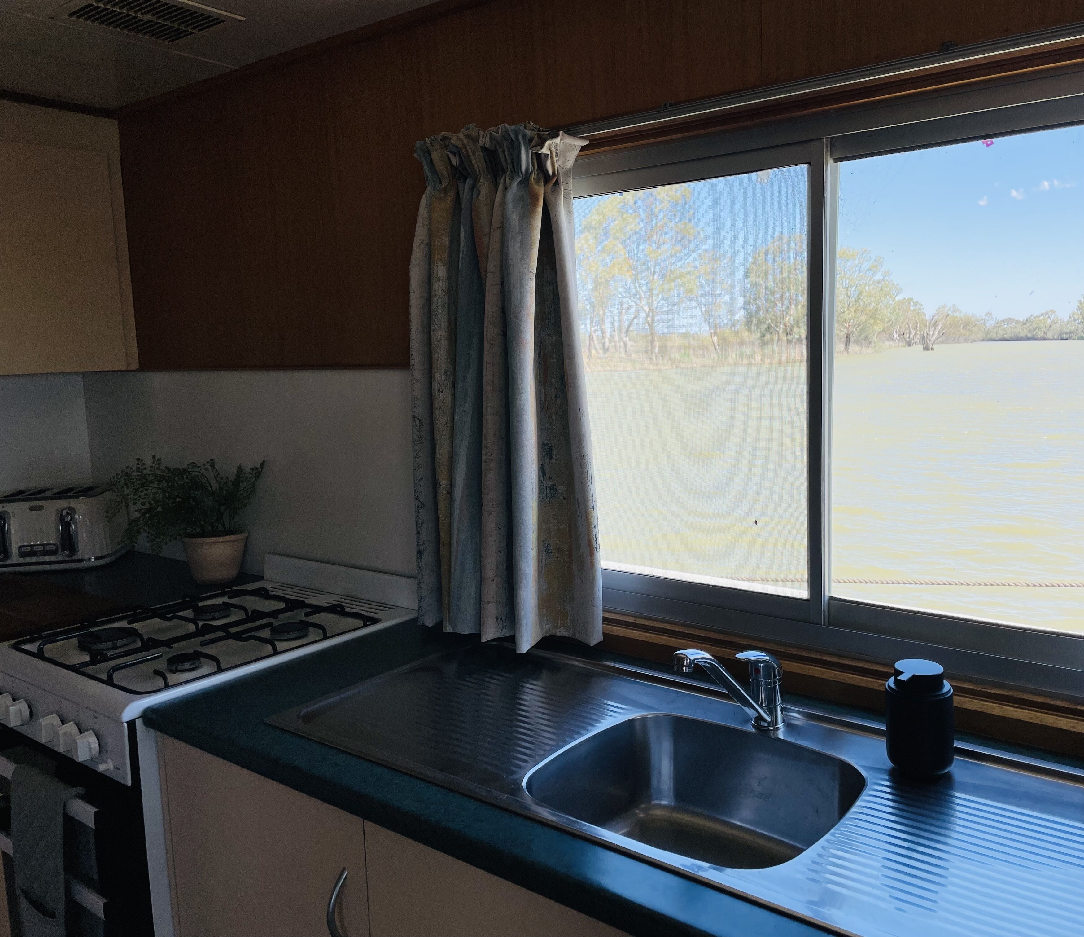 微波爐、焗爐、爐具、高腳椅