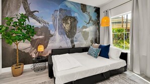 Unclassified image, 3 of 23, button - King Bed/Kitchen/Sleeps 4/FREE Shuttle/NOResortFee (Orlando)