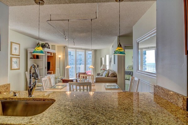 Smart TV, DVD player