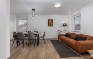 Interior - Lovely apartment in Cernik with Wi-Fi (Cernik)