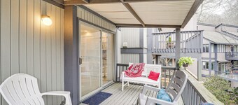 Sugar Mountain Ski Retreat: Walk to Chairlift!