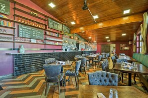 Apartment (1 Bedroom) | Interior - Cozy Flagstaff Retreat w/ Balcony & Mtn View! (Flagstaff)