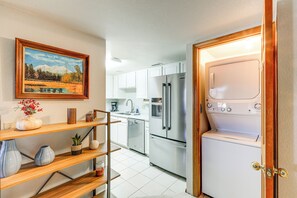 Apartment (1 Bedroom) | Interior - Cozy Flagstaff Retreat w/ Balcony & Mtn View! (Flagstaff)