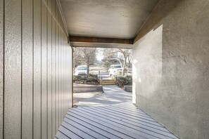 Apartment (1 Bedroom) | Interior - Cozy Flagstaff Retreat w/ Balcony & Mtn View! (Flagstaff)