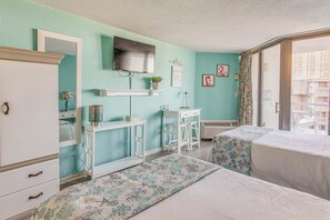 Apartment (0 Bedroom) | Interior - Oceanfront Gem w/ Community Perks in Myrtle Beach (Myrtle Beach)