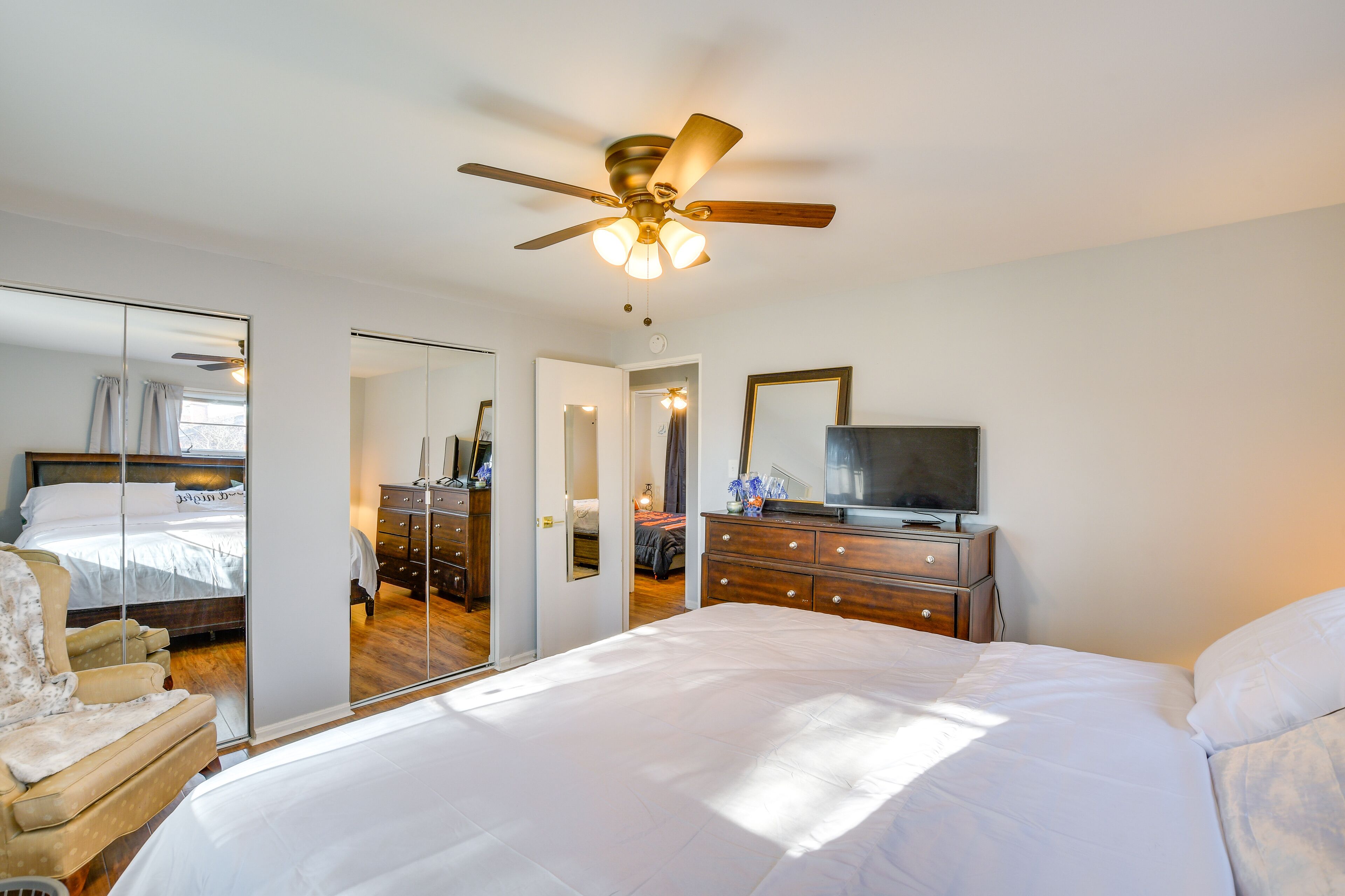 House (4 Bedrooms) | 4 bedrooms, iron/ironing board, bed sheets