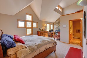 Apartment (4 Bedrooms) | Interior - Spacious Townhome Near Main St & Lake Dillon! (Frisco)