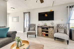 Apartment (2 Bedrooms) | Interior - Oceanfront North Myrtle Beach Condo w/ Indoor Pool (North Myrtle Beach)