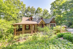 Cottage (3 Bedrooms) | Interior - Hike & Boat: Cozy Bear Lake Cottage! (Tuckasegee)