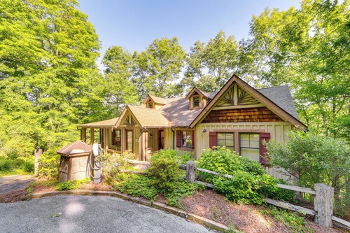 Hike & Boat: Cozy Bear Lake Cottage!